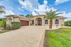 Golf & Hike: Lehigh Acres Home w/ Pool & Lanai