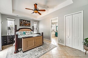 Golf & Hike: Lehigh Acres Home w/ Pool & Lanai