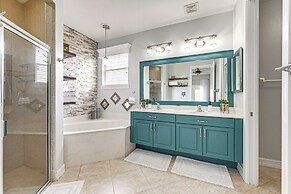 Golf & Hike: Lehigh Acres Home w/ Pool & Lanai