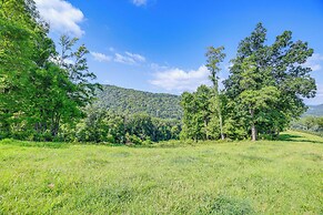 Blue Ridge Mtn Views: Ranch-style Home in Sparta!