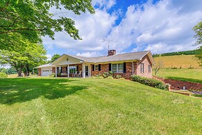 Blue Ridge Mtn Views: Ranch-style Home in Sparta!