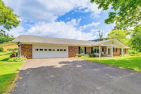 Blue Ridge Mtn Views: Ranch-style Home in Sparta!