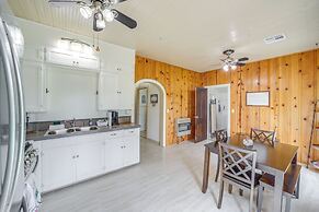 Eufaula Getaway w/ Patio, Walk to Beach + Marina!