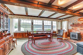 Canandaigua Lakefront Gem w/ Dock & Boat Slip