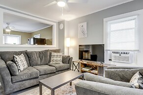 Easthampton Apartment Near Breweries & Rail Trail!