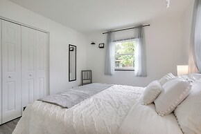 Dayton Condo w/ Courtyard < 3 to Downtown!