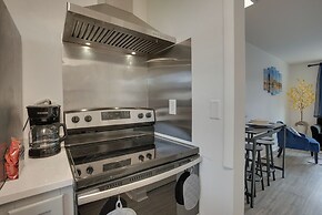 Dayton Condo w/ Courtyard < 3 to Downtown!