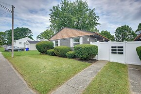 Dayton Condo w/ Courtyard < 3 to Downtown!