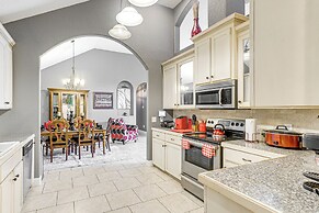 Luxe Brunswick Home ~ 14 Mi to Jekyll Island!