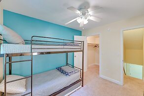 Lake George Townhome w/ Deck: 2 Mi to The Outlets!