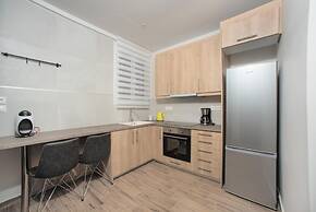 About Love Apartment- At015