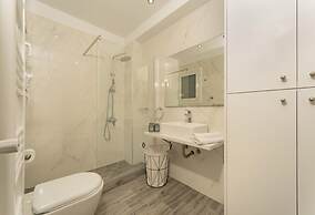 Our Cosy Home - At001