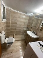 Nature House - At093