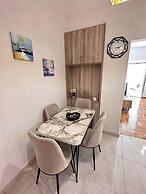 Nature House - At093