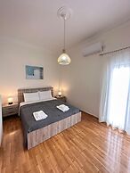 Nature House - At093