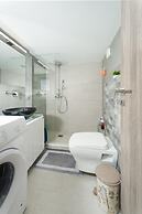 Bubbles Apartment- At002