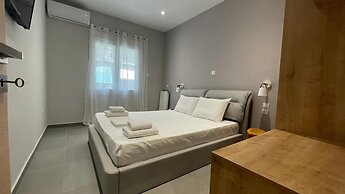 Eunoia Apartment - At062