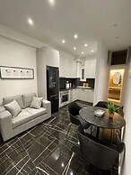 The Black Pearl - At095