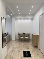 Elysian Apartment - At067