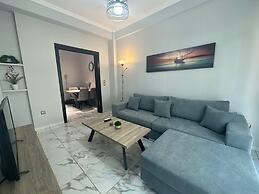 Red Roses Apartment - At083