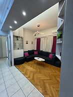 Central Apartment - At086