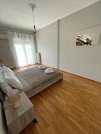 Charming Apartment - At085