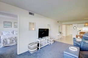 328 El Matador 2 Bedroom Condo by RedAwning