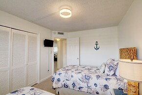 328 El Matador 2 Bedroom Condo by RedAwning