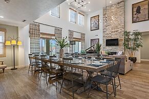 Grand Elite Retreat 16 Bedroom Home