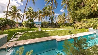 Smugglers Cove by Blue Sky Luxury