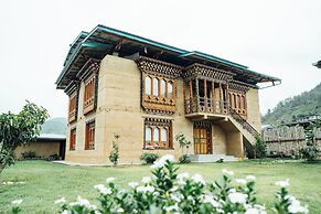 Spirit Village Lodge