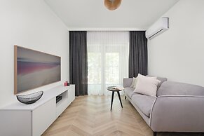 Apartment With AC by Renters Prestige