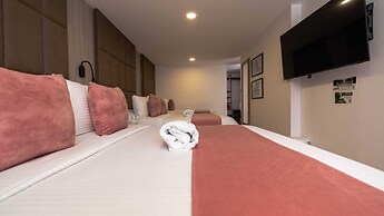 HOTEL SANTORI