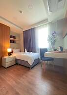 Frezya - Exclusively Woman