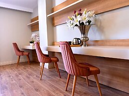 Frezya - Exclusively Woman