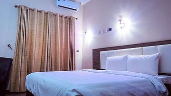 Mo-House Hotels and Events Centre