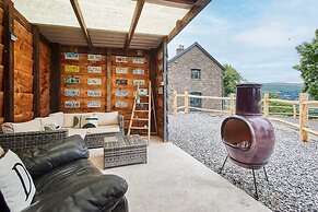 Host Stay Trem Y Cwm