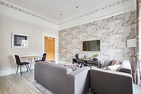 Host Stay Mayford Studio