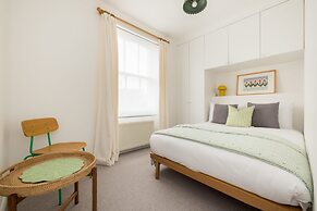 Charming Primrose Hill Rooftop Duplex