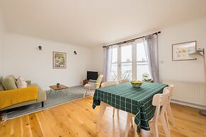 Charming Primrose Hill Rooftop Duplex