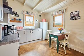 Host Stay Station House Cabin