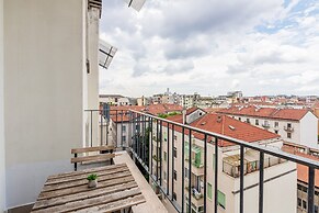 Cozy Studio Penthouse With Stunning View Balcony