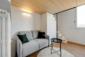 Cozy Studio Penthouse With Stunning View Balcony