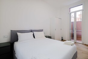 Due Agosto Apartment Comfy Modern and Central
