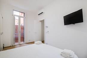 Due Agosto Apartment Comfy Modern and Central