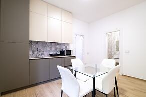 Due Agosto Apartment Comfy Modern and Central