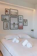 Modern and Stylish Apartment With Terrace