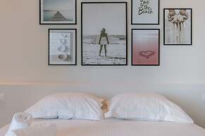 Modern and Stylish Apartment With Terrace