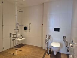 Hilton Garden Inn Termez Airitom