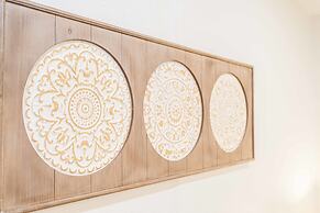 Chic Historic Route 66 Home - Ideal for Relaxation